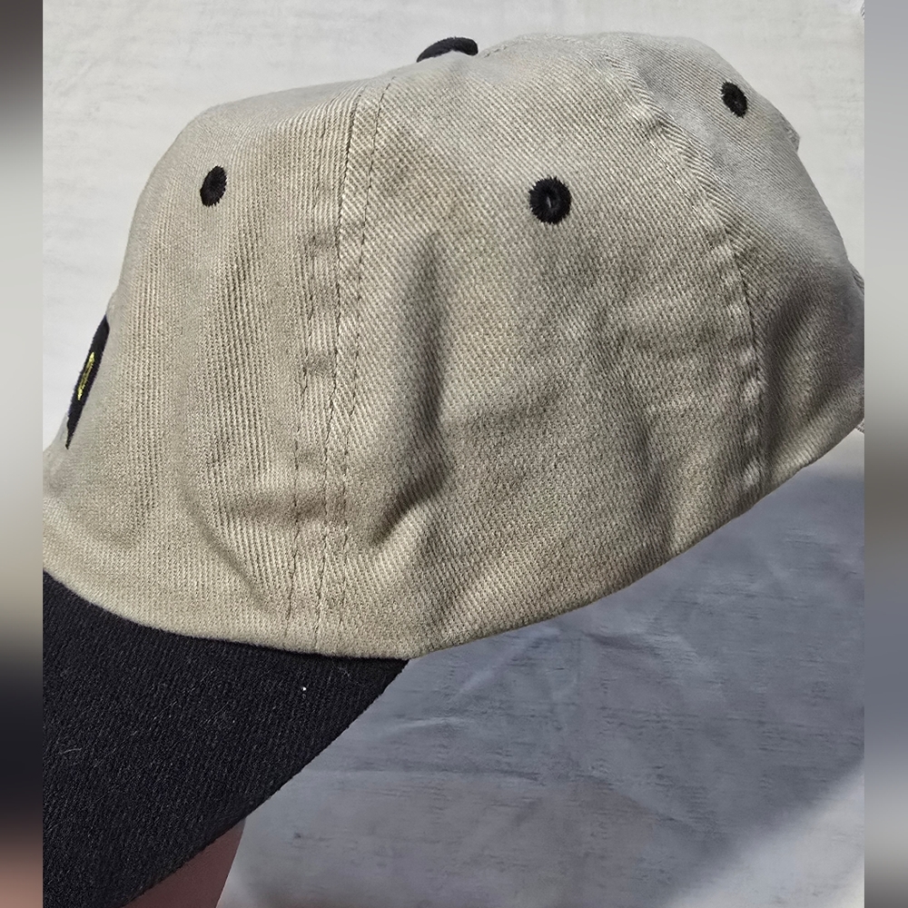 K-products Two-Tone Black and Tan Cap - Picture 3 of 8